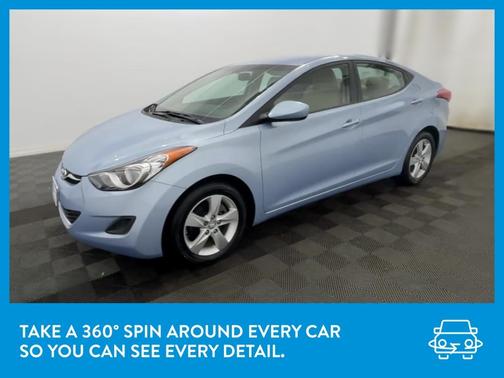 Photo 3 of 46 of 2011 Hyundai Elantra GLS