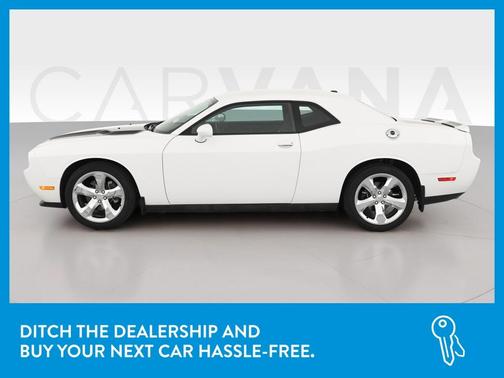 Photo 4 of 36 of 2014 Dodge Challenger SXT
