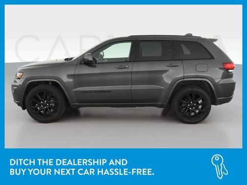 Photo 4 of 48 of 2017 Jeep Grand Cherokee Altitude