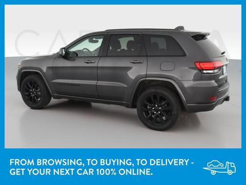 Photo 5 of 48 of 2017 Jeep Grand Cherokee Altitude