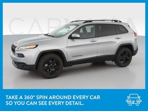 Photo 3 of 46 of 2016 Jeep Cherokee High Altitude