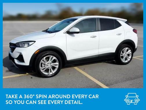 Photo 3 of 33 of 2020 Buick Encore GX Preferred