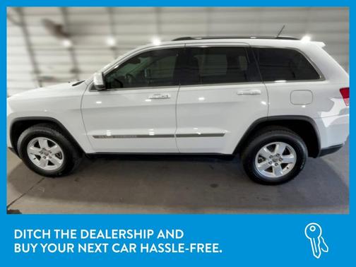 Photo 4 of 32 of 2013 Jeep Grand Cherokee Laredo