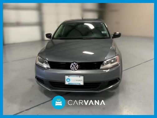 Photo 1 of 32 of 2014 Volkswagen Jetta S