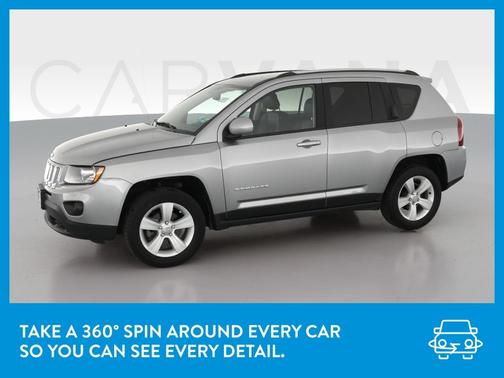 Photo 3 of 33 of 2016 Jeep Compass Latitude