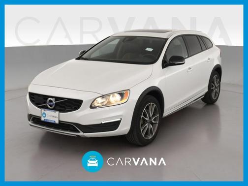 Photo 1 of 37 of 2017 Volvo V60 Cross Country T5