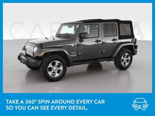 Photo 3 of 36 of 2017 Jeep Wrangler Unlimited Sahara
