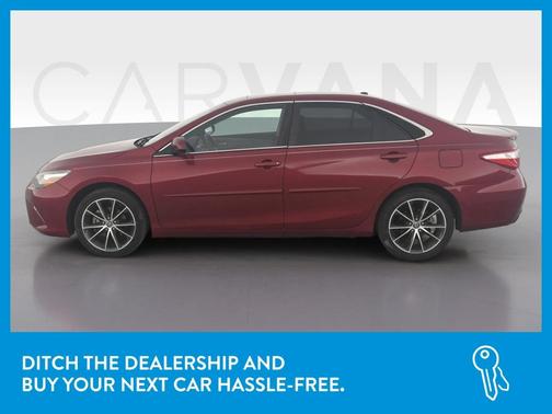 Photo 4 of 44 of 2015 Toyota Camry XSE