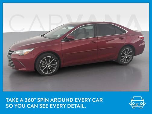 Photo 3 of 44 of 2015 Toyota Camry XSE