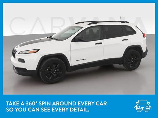 Photo 3 of 42 of 2017 Jeep Cherokee Altitude