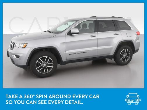 Photo 3 of 44 of 2018 Jeep Grand Cherokee Laredo E