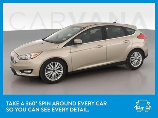 Photo 3 of 36 of 2018 Ford Focus Titanium