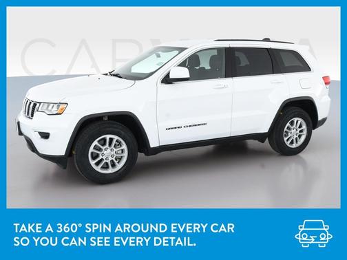 Photo 3 of 42 of 2018 Jeep Grand Cherokee Laredo