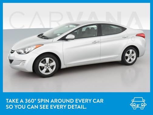 Photo 3 of 40 of 2012 Hyundai Elantra GLS