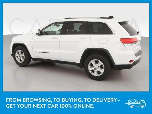 Photo 3 of 38 of 2017 Jeep Grand Cherokee Laredo