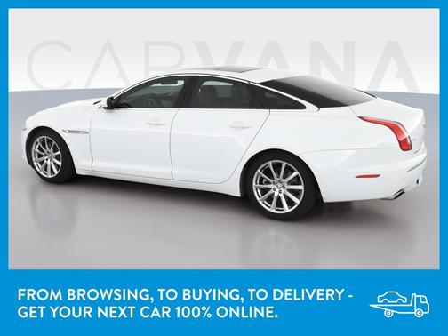Photo 5 of 49 of 2012 Jaguar XJ Base