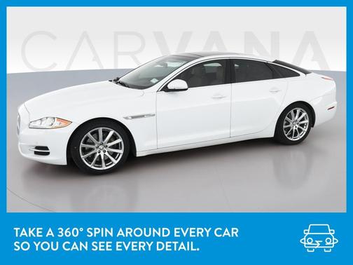Photo 3 of 49 of 2012 Jaguar XJ Base