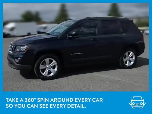 Photo 3 of 30 of 2014 Jeep Compass Sport