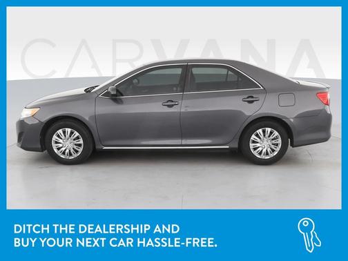 Photo 4 of 40 of 2013 Toyota Camry LE