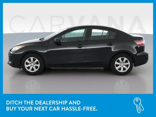 Photo 4 of 40 of 2013 Mazda Mazda3 i SV