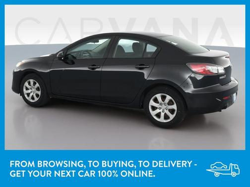 Photo 5 of 40 of 2013 Mazda Mazda3 i SV