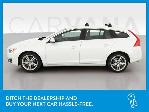 Photo 4 of 46 of 2016 Volvo V60 T5 Premier