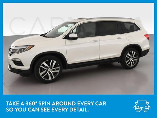 Photo 3 of 47 of 2016 Honda Pilot Elite