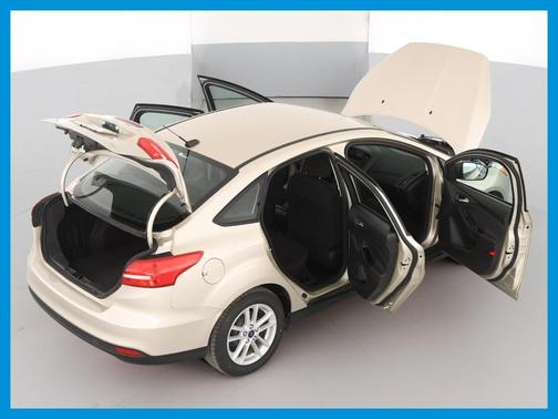 2018 Ford Focus SE for sale in Des Moines, IA - image 19