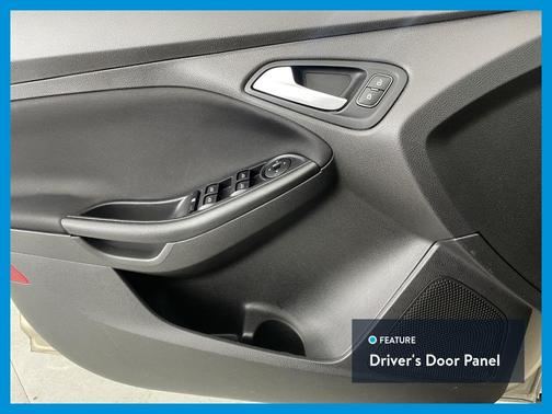 2018 Ford Focus SE for sale in Des Moines, IA - image 38