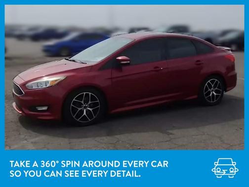 Photo 3 of 38 of 2015 Ford Focus SE