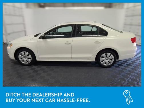 Photo 4 of 28 of 2012 Volkswagen Jetta