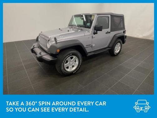 Photo 3 of 63 of 2014 Jeep Wrangler Sport