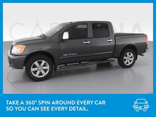 Photo 3 of 44 of 2011 Nissan Titan SL
