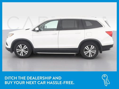Photo 4 of 43 of 2017 Honda Pilot EX