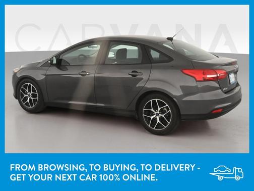 Photo 5 of 40 of 2017 Ford Focus SEL