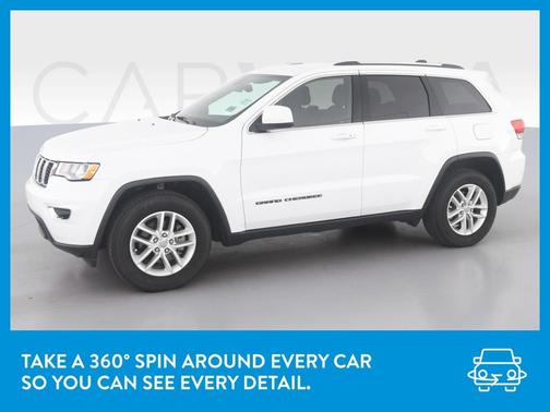 Photo 3 of 43 of 2017 Jeep Grand Cherokee Laredo