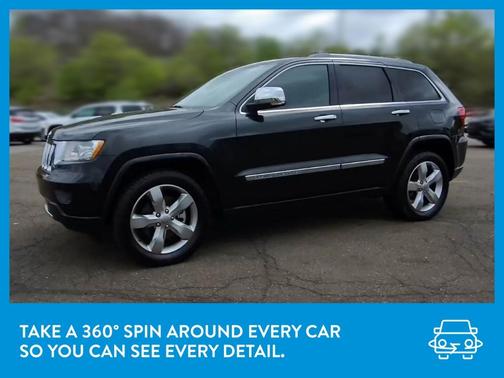 Photo 3 of 39 of 2012 Jeep Grand Cherokee Overland
