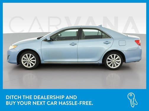 Photo 4 of 47 of 2013 Toyota Camry XLE