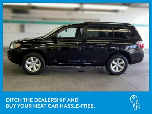 Photo 4 of 30 of 2010 Toyota Highlander Base