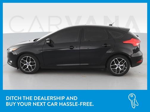 Photo 4 of 35 of 2017 Ford Focus SEL