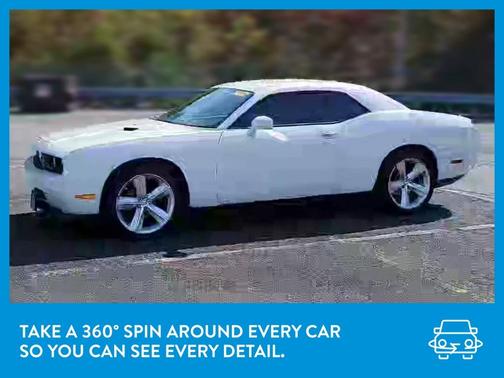 Photo 3 of 45 of 2009 Dodge Challenger SE