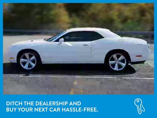 Photo 4 of 45 of 2009 Dodge Challenger SE