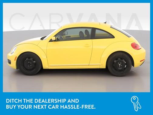 Photo 4 of 37 of 2013 Volkswagen Beetle 2.5L