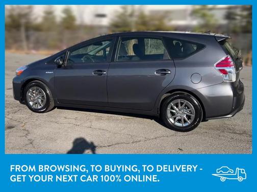 Photo 5 of 34 of 2015 Toyota Prius v Three