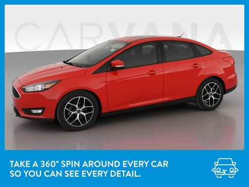 Photo 3 of 42 of 2017 Ford Focus SEL