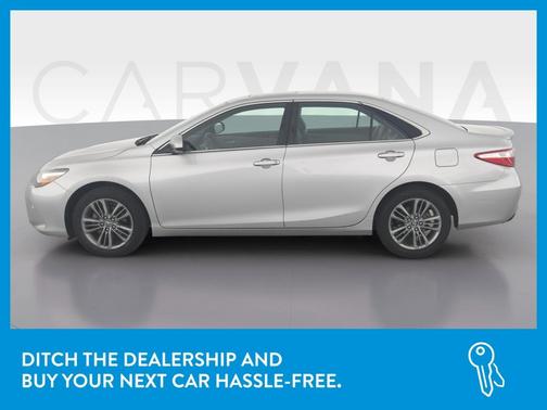 Photo 4 of 43 of 2017 Toyota Camry SE