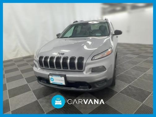 Photo 1 of 60 of 2017 Jeep Cherokee Altitude
