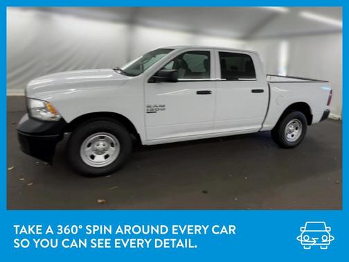 Photo 3 of 33 of 2020 RAM 1500 Classic Tradesman
