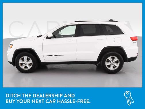 Photo 4 of 35 of 2017 Jeep Grand Cherokee Laredo