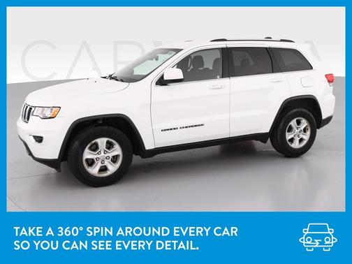 Photo 3 of 35 of 2017 Jeep Grand Cherokee Laredo